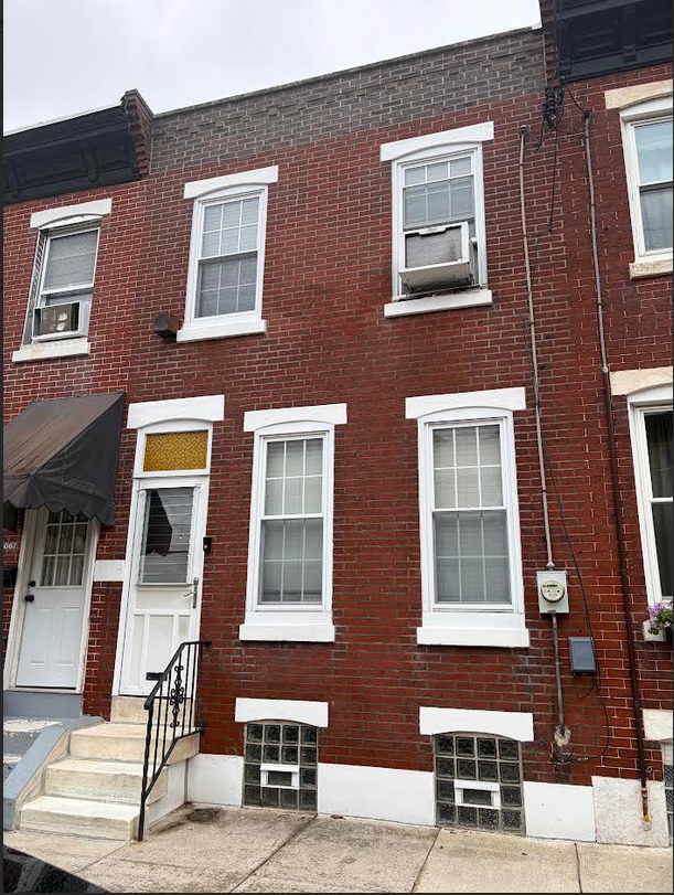 3065 Edgemont St.